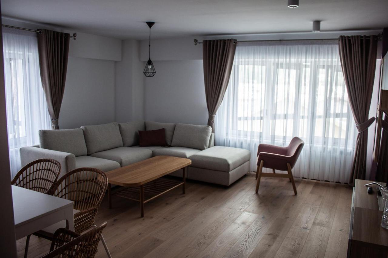 Eurocomfort Apartments Piatra Neamt Exterior photo
