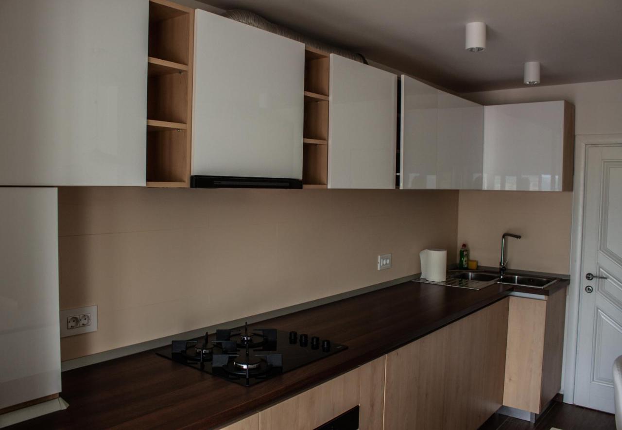 Eurocomfort Apartments Piatra Neamt Exterior photo