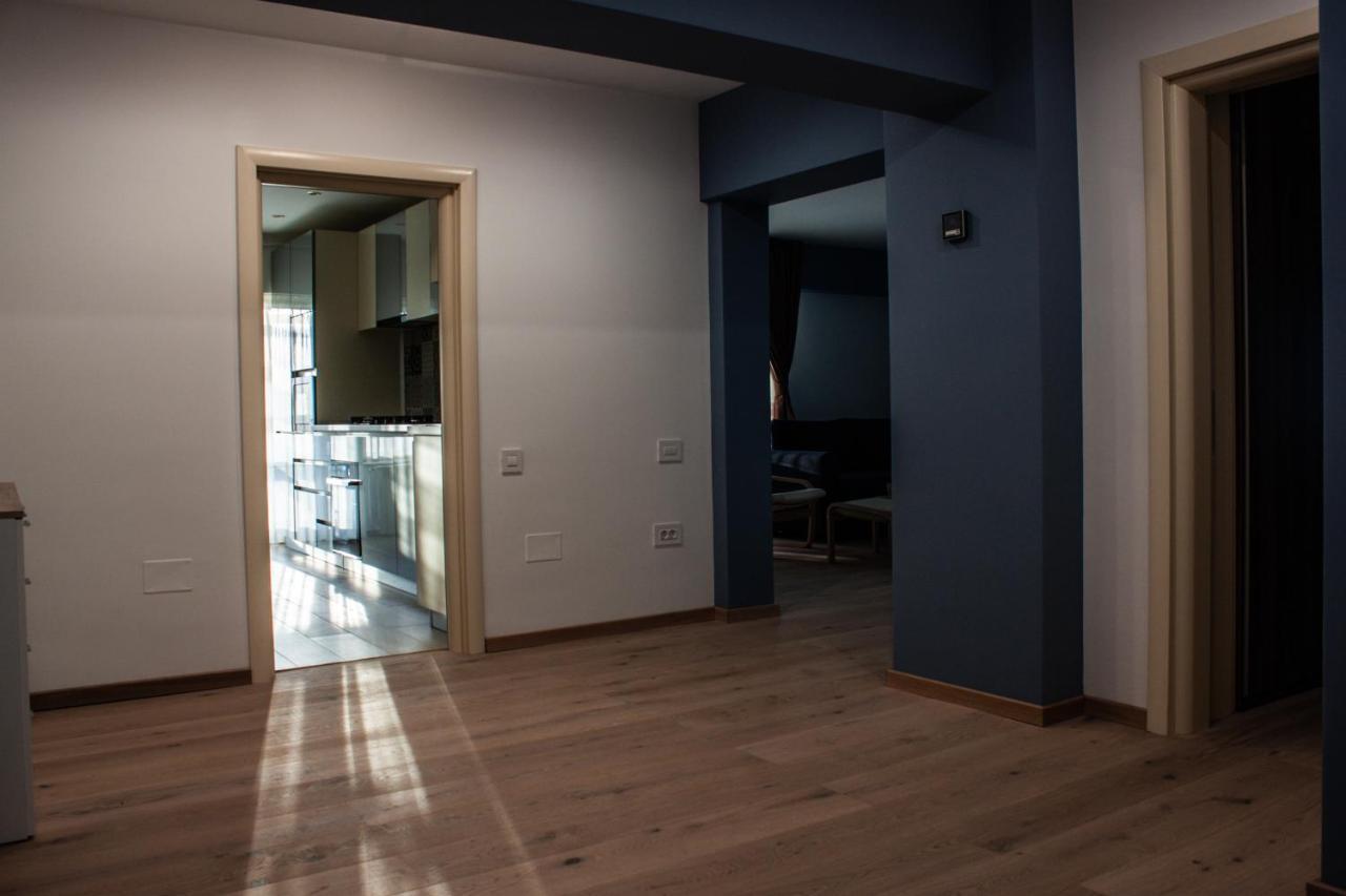 Eurocomfort Apartments Piatra Neamt Exterior photo