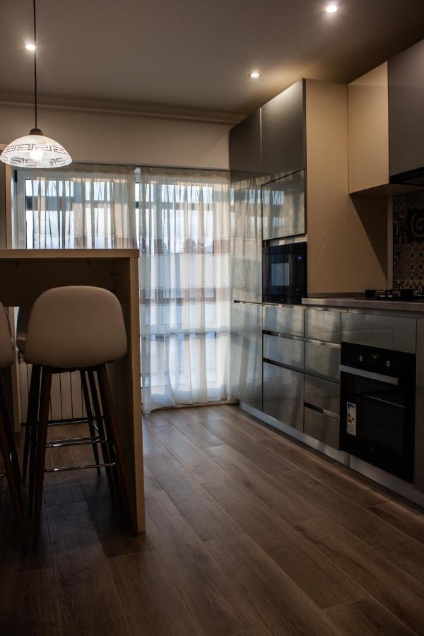 Eurocomfort Apartments Piatra Neamt Exterior photo